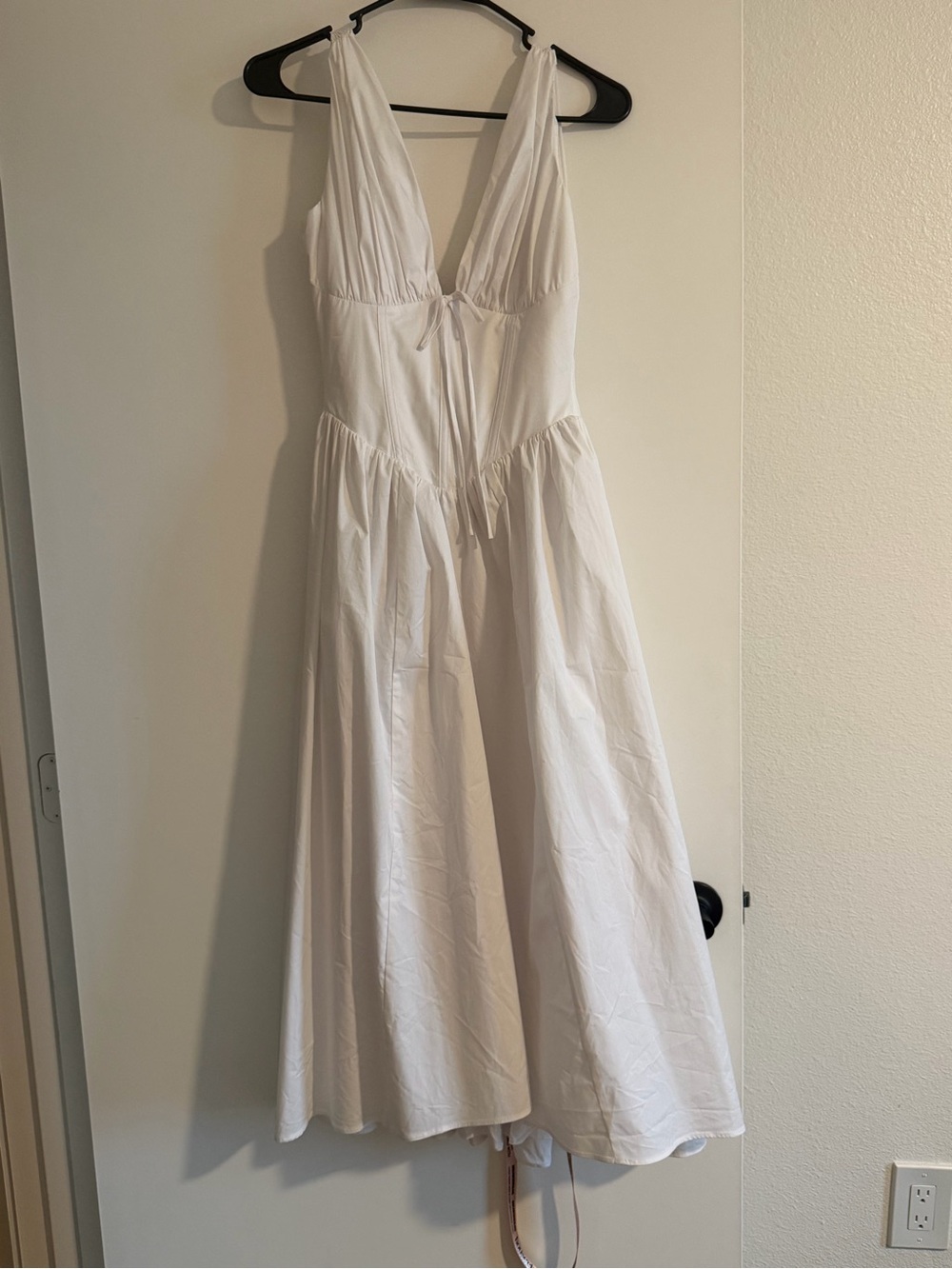 House of CB White Sleeveless V-Neck Midi Dress